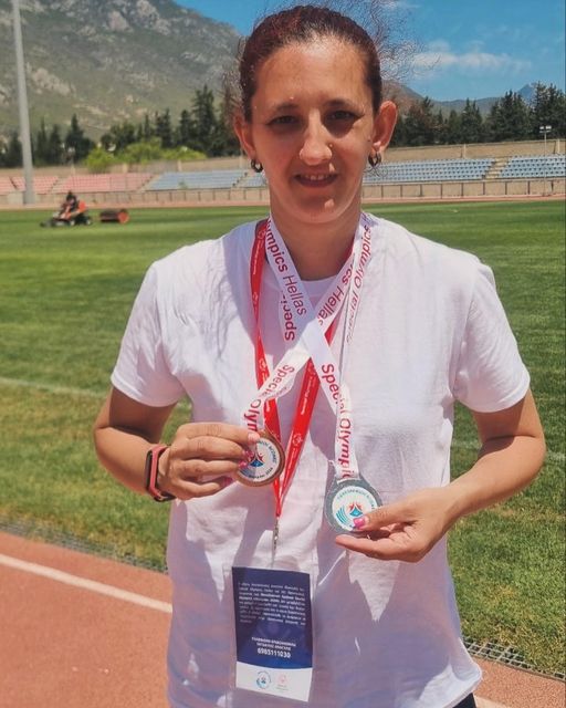 Πανελλήνιοι Αγώνες Special Olympics στο Λουτρακη Η Ελενη Σοφοκλέους : •2η Αργυρό μετάλλιο στο μίνι α