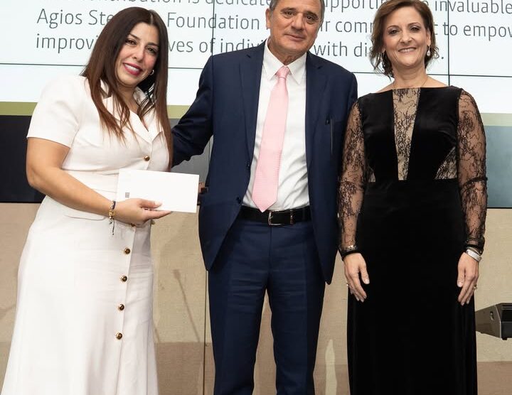 Είμαστε ευγνώμονες για τη γενναιόδωρη εισφορά σας και δεν μπορούμε να σας ευχαριστήσουμε αρκετά για